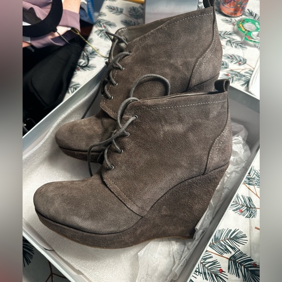 Jessica Simpson Catcher Tile Grey Booties - Picture 1 of 6